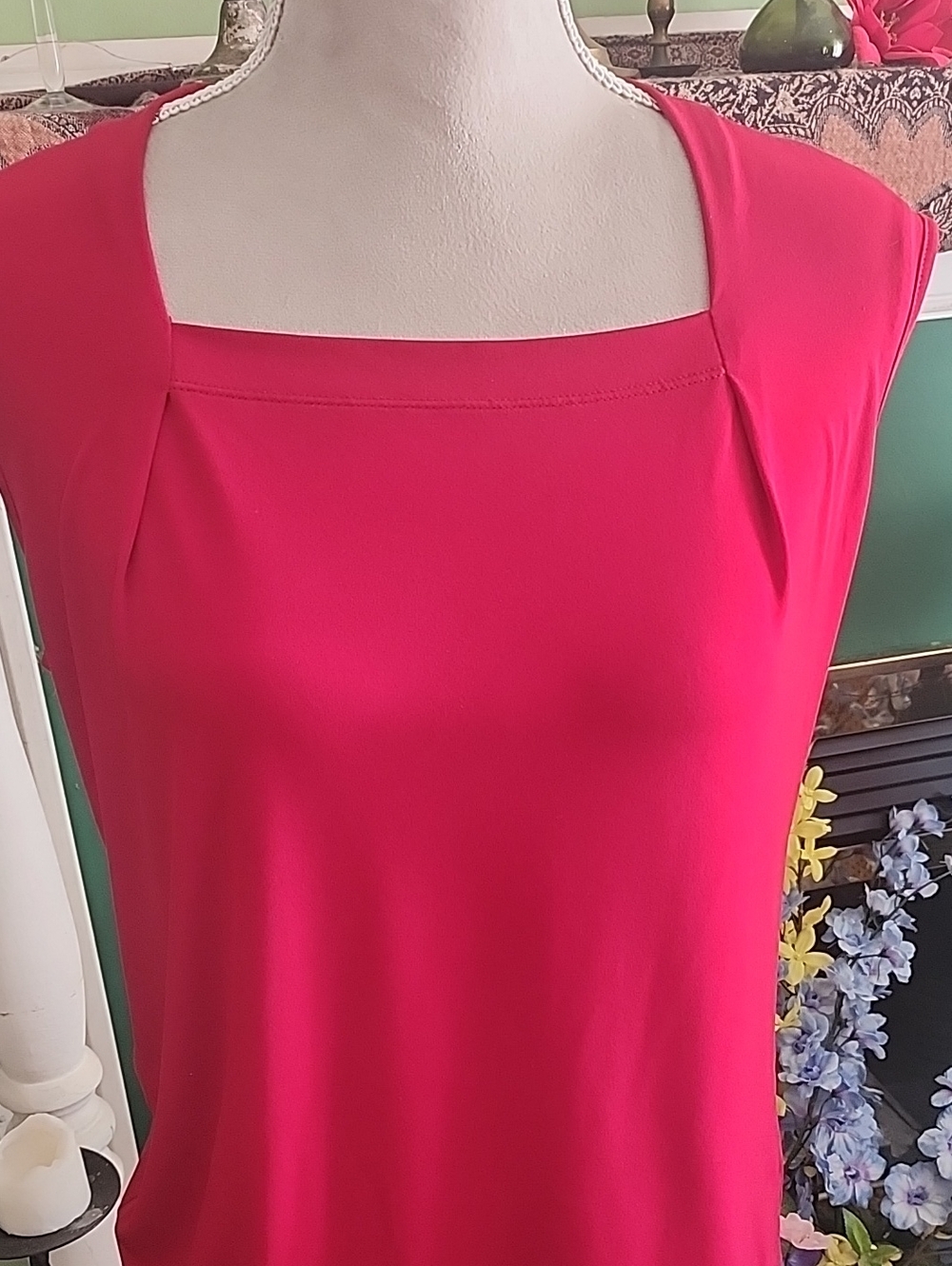 Jones Studio Sleeveless Square Neck Tank Top - Fuchsia Pink